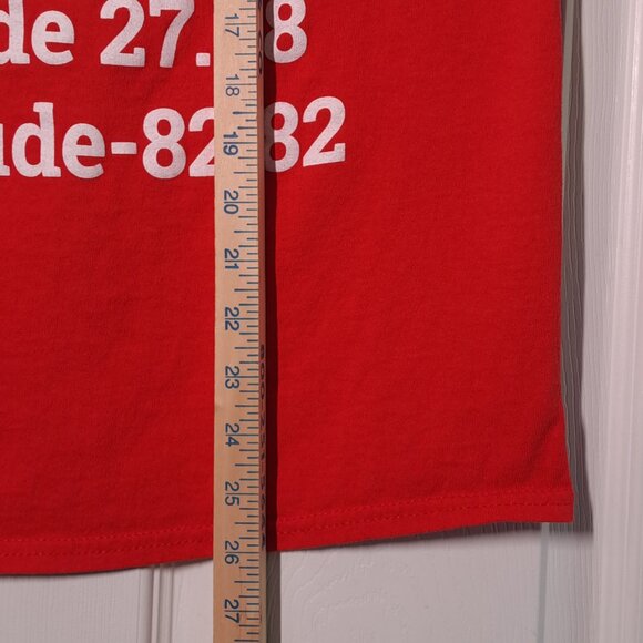 Hulk Hogan's Hangout: Clearwater, Florida USED Shirt (S, Red, Restaurant, Bar) - Picture 4 of 7